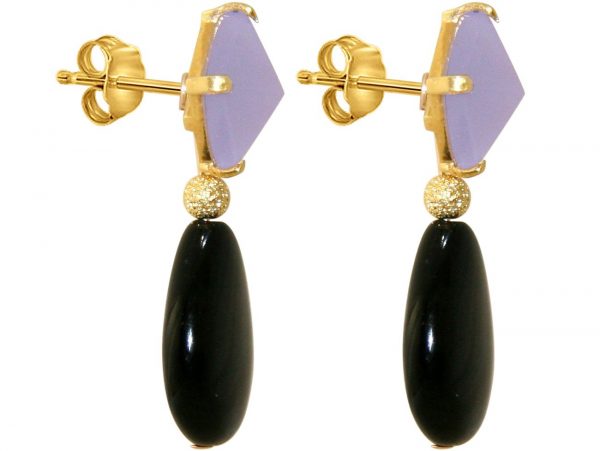 GEMSHINE Ohrringe mit violetten Chalcedon Cabochons und schwarzen Achat Edelstein Tropfen. Ohrhänger aus 925 Silber oder hochwertig vergoldet. Made in München / Deutschland. Im edlen Schmucketui. – Bild 4