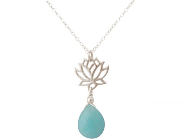 GEMSHINE Damenhalskette aus 925 Silber mit YOGA Lotusblume und Türkis Tropfen. Edelstein hervorragender Qualität und Farbe. Made in Madrid / Spanien. Im eleganten Schmucketui mit Geschenkverpackung