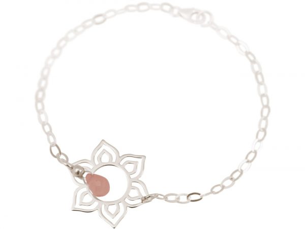 GEMSHINE Damenarmband aus 925 Silber mit YOGA Lotusblume und Rosenquarz. Edelstein hervorragender Qualität und Farbe. Made in Madrid / Spanien. Im eleganten Schmucketui mit Geschenkverpackung.